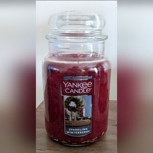 Yankee Candle Deep Red Jar Candle